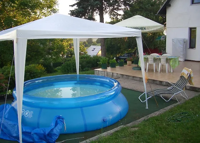 Pavla אכסניה *